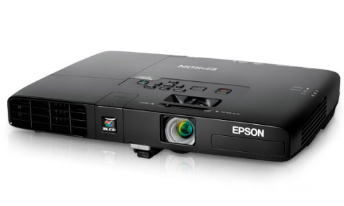 Epson PowerLite 1751 XGA 3LCD Projector