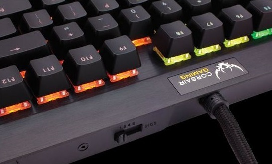 Corsair Gaming K65 RGB (Switch