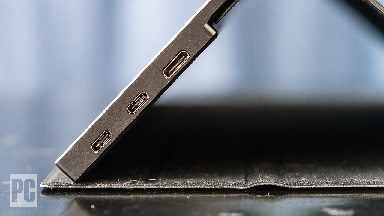 MSI Optix MAG161V Right Edge Ports