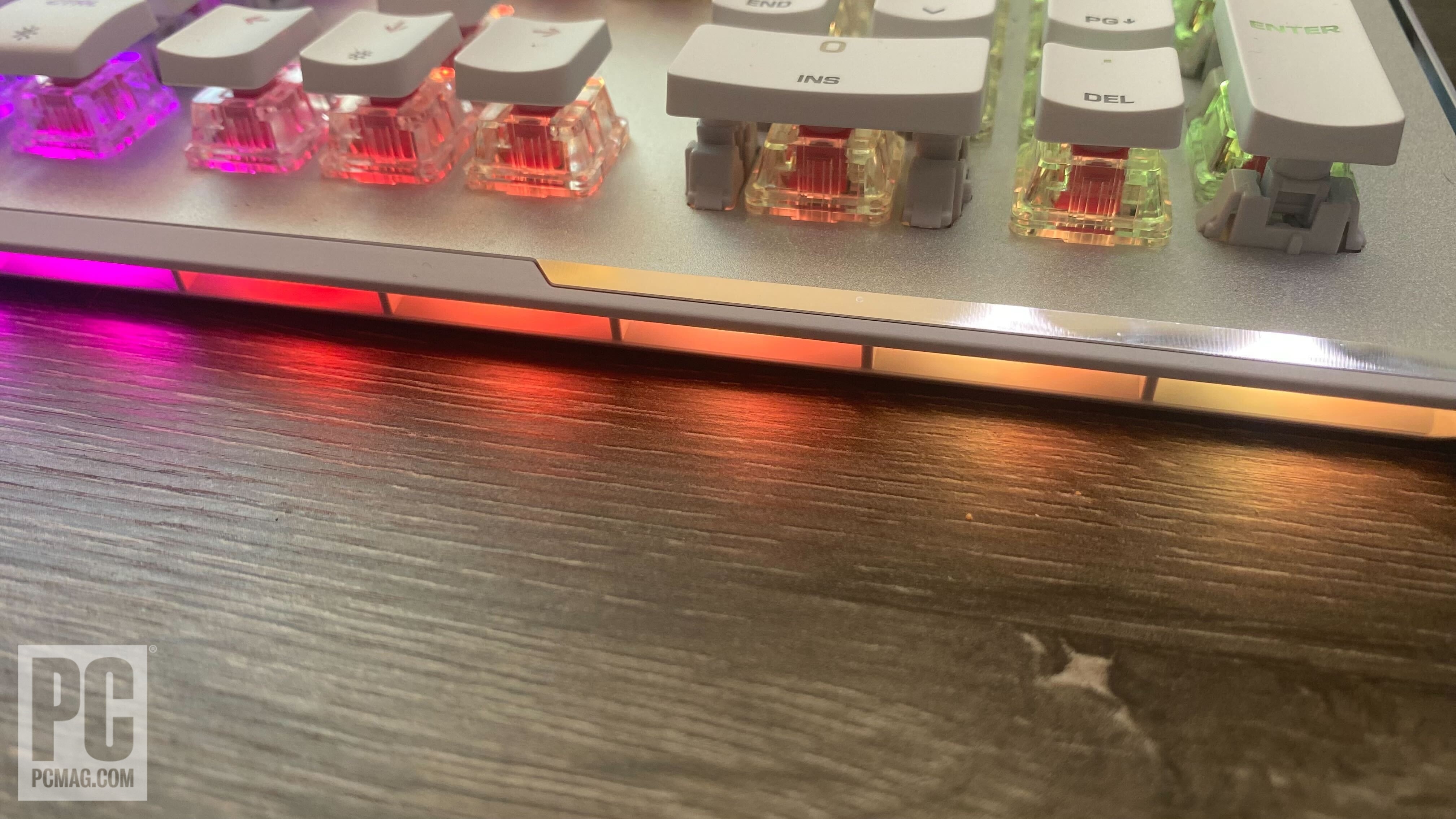 Roccat Vulcan II Max keyboard RGB lights