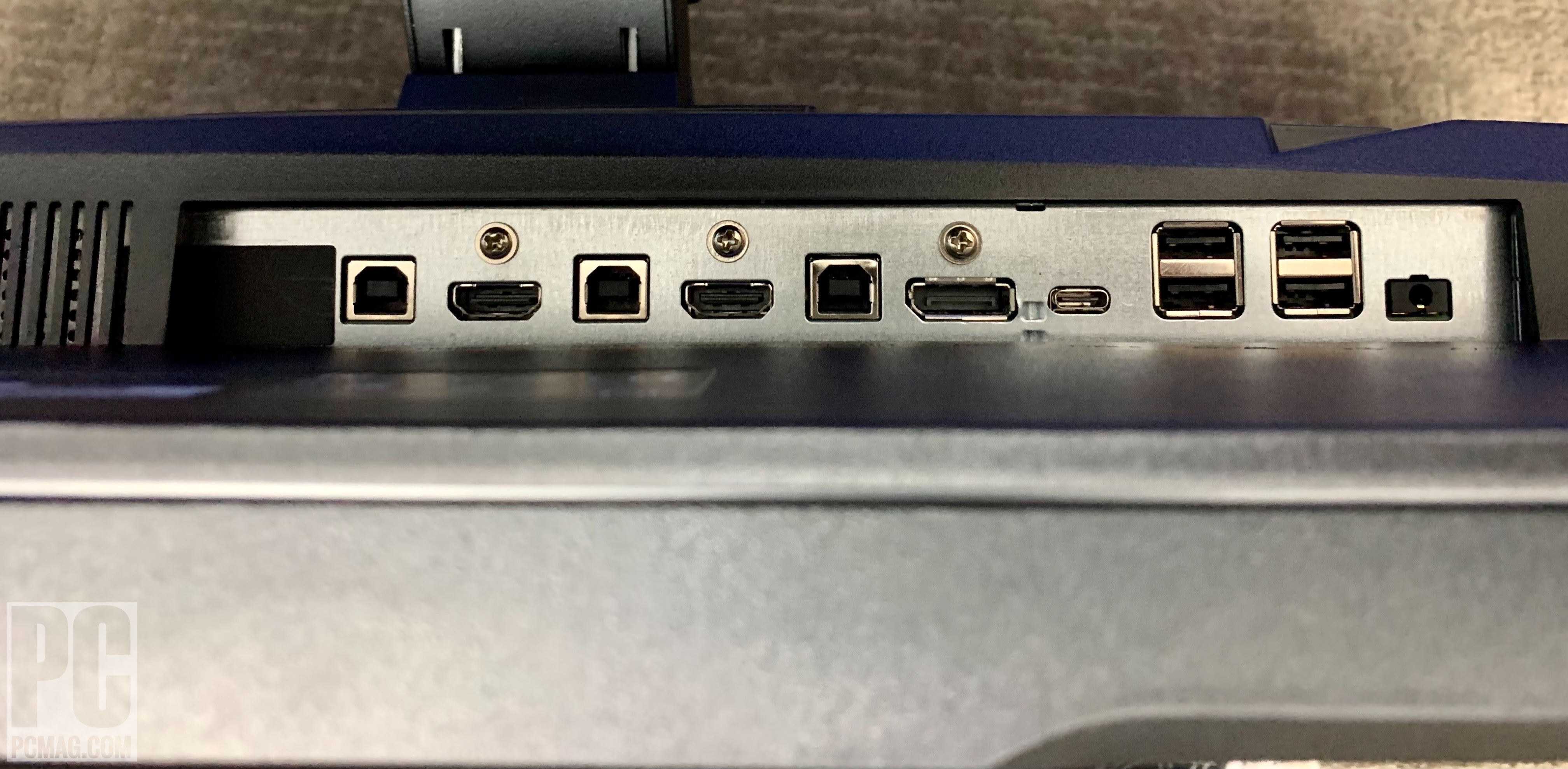 MSI Optix MPG321UR-QD ports