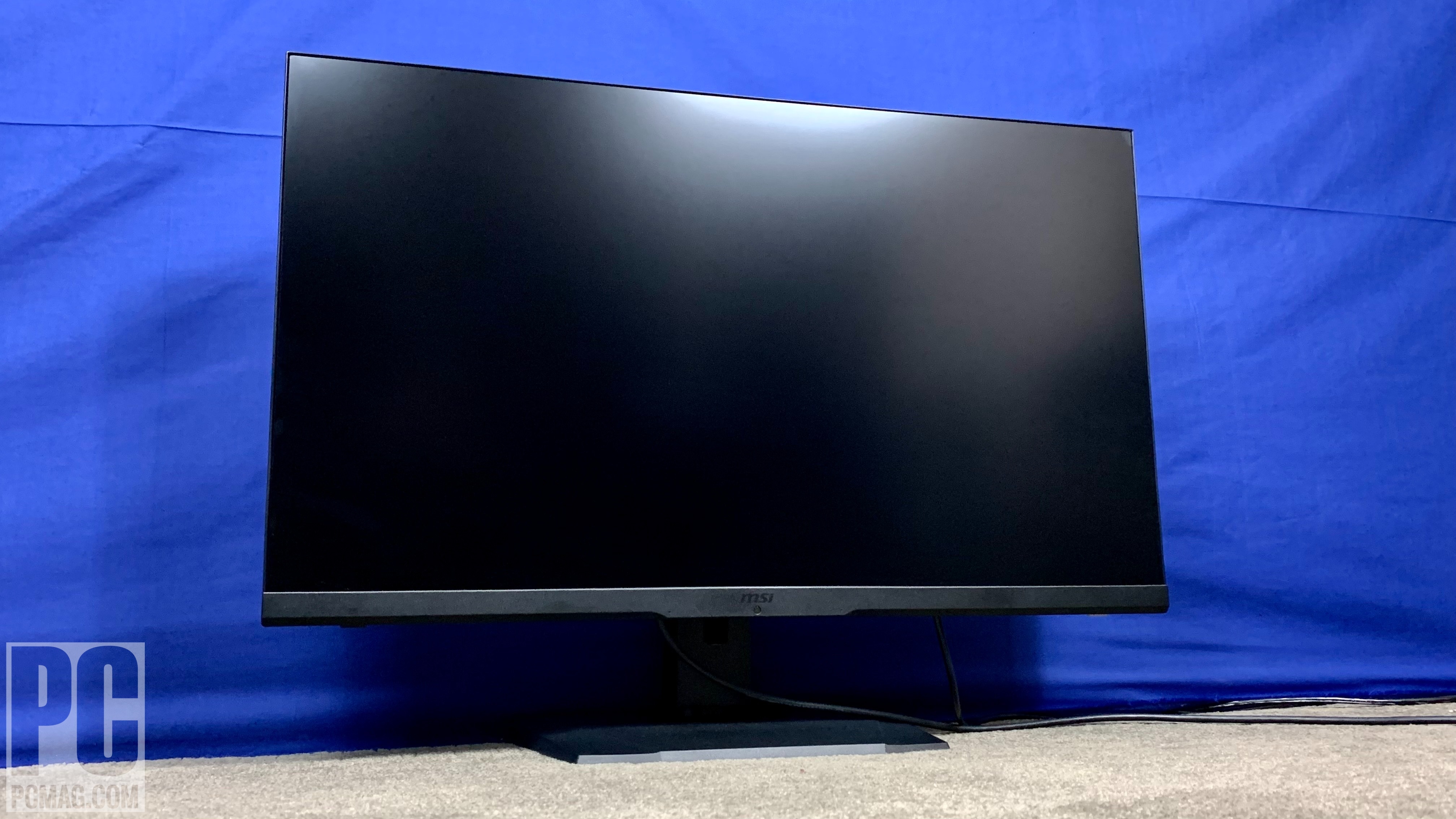 MSI Optix MPG321UR-QD front angle