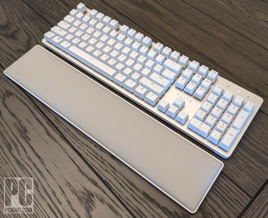 Razer Pro Type Ultra with backlight and wrist rest