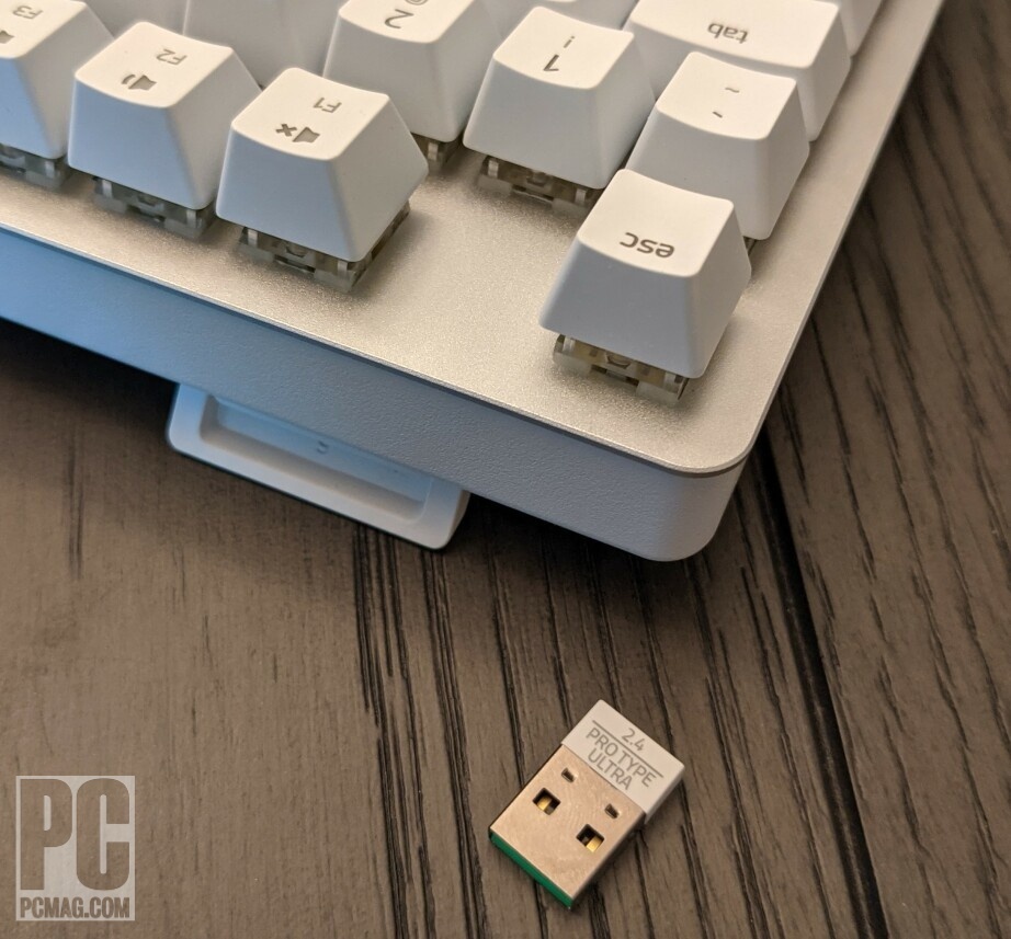 Razer Pro Type Ultra USB dongle