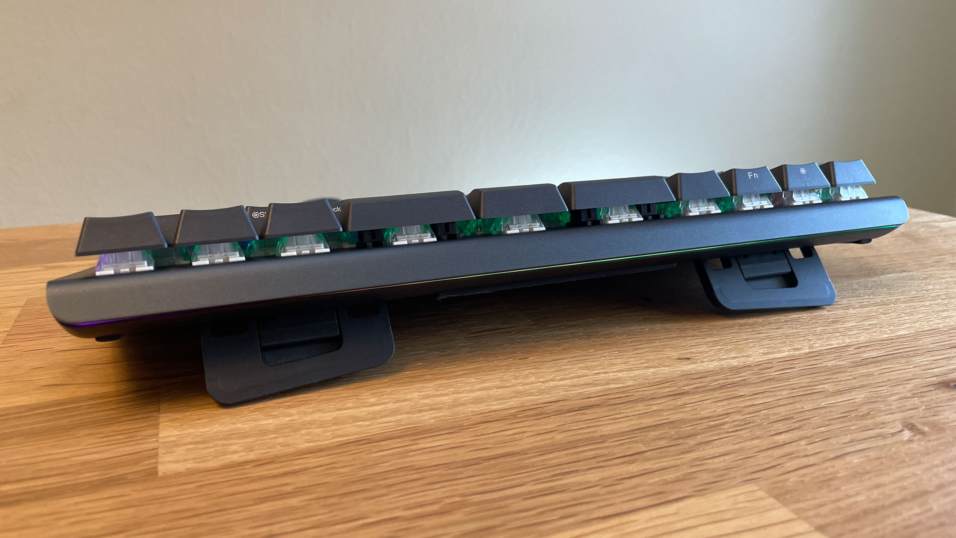Kinesis TKO Gaming Keyboard reverse tilt