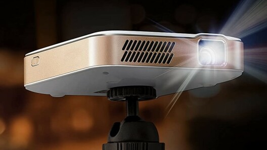 Kodak Luma 400 Portable HD Smart Projector Image