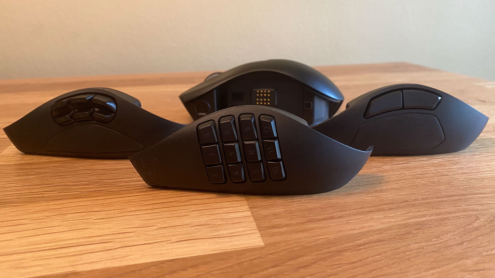 Razer Naga Pro Wireless Gaming Mouse side plates
