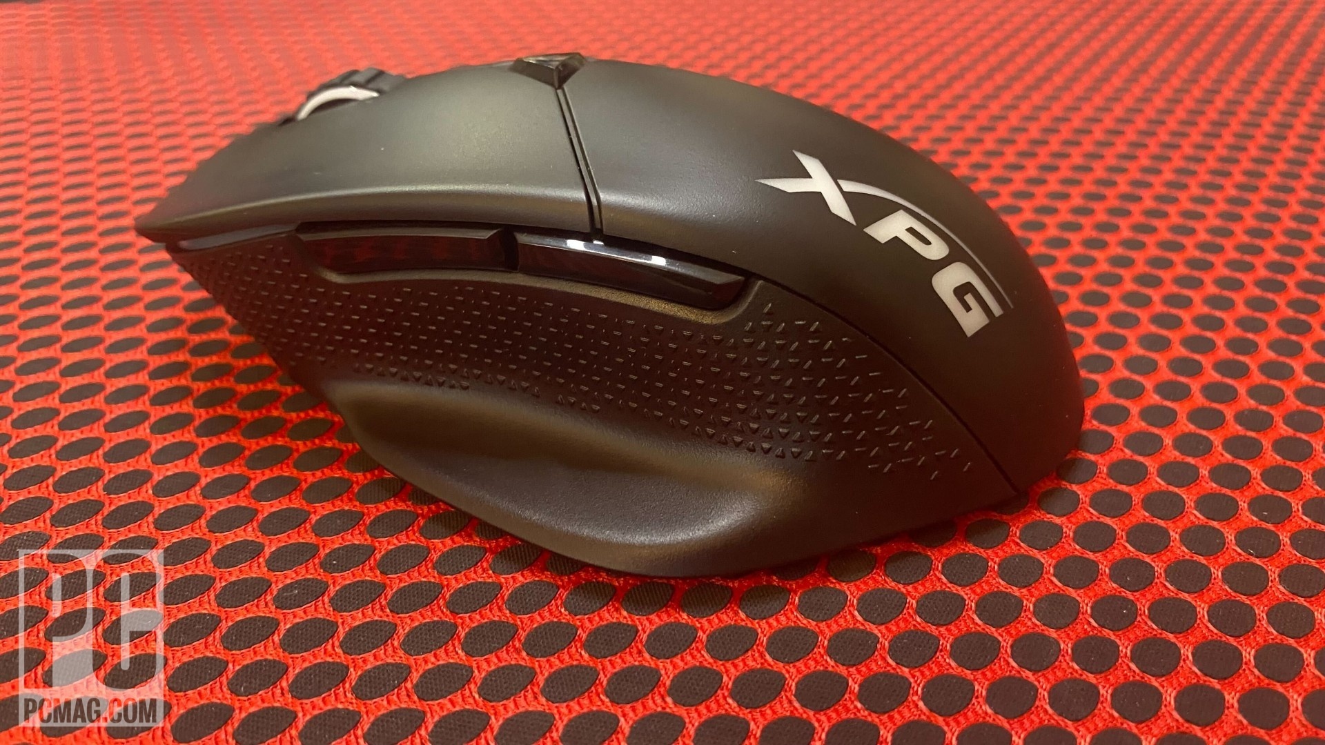 XPG Alpha mouse side view