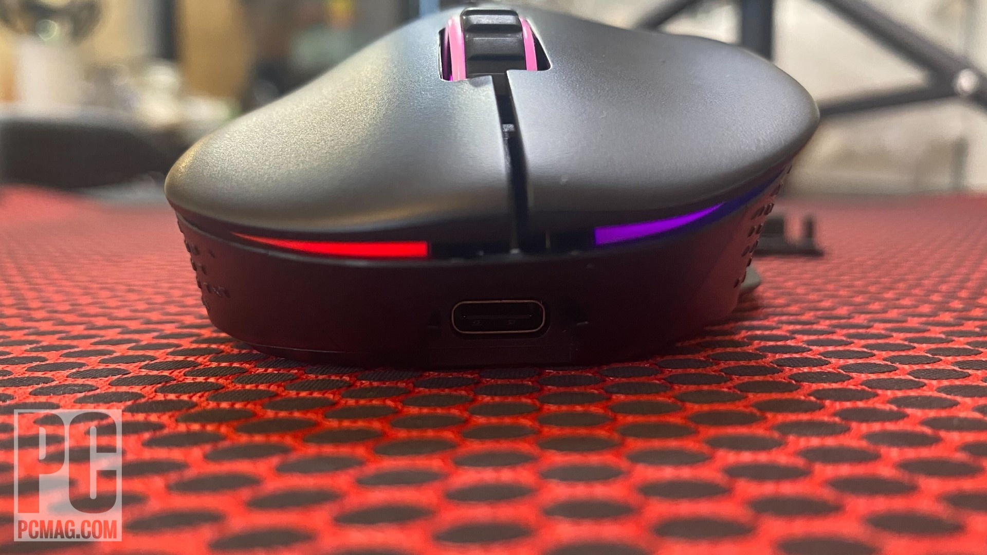 XPG Alpha mouse front view