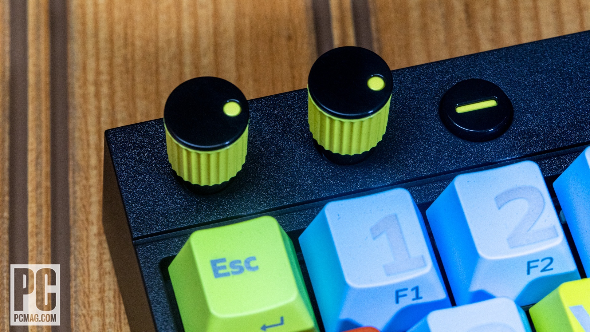 The dials on the Nordic Game Supply The Shrimp