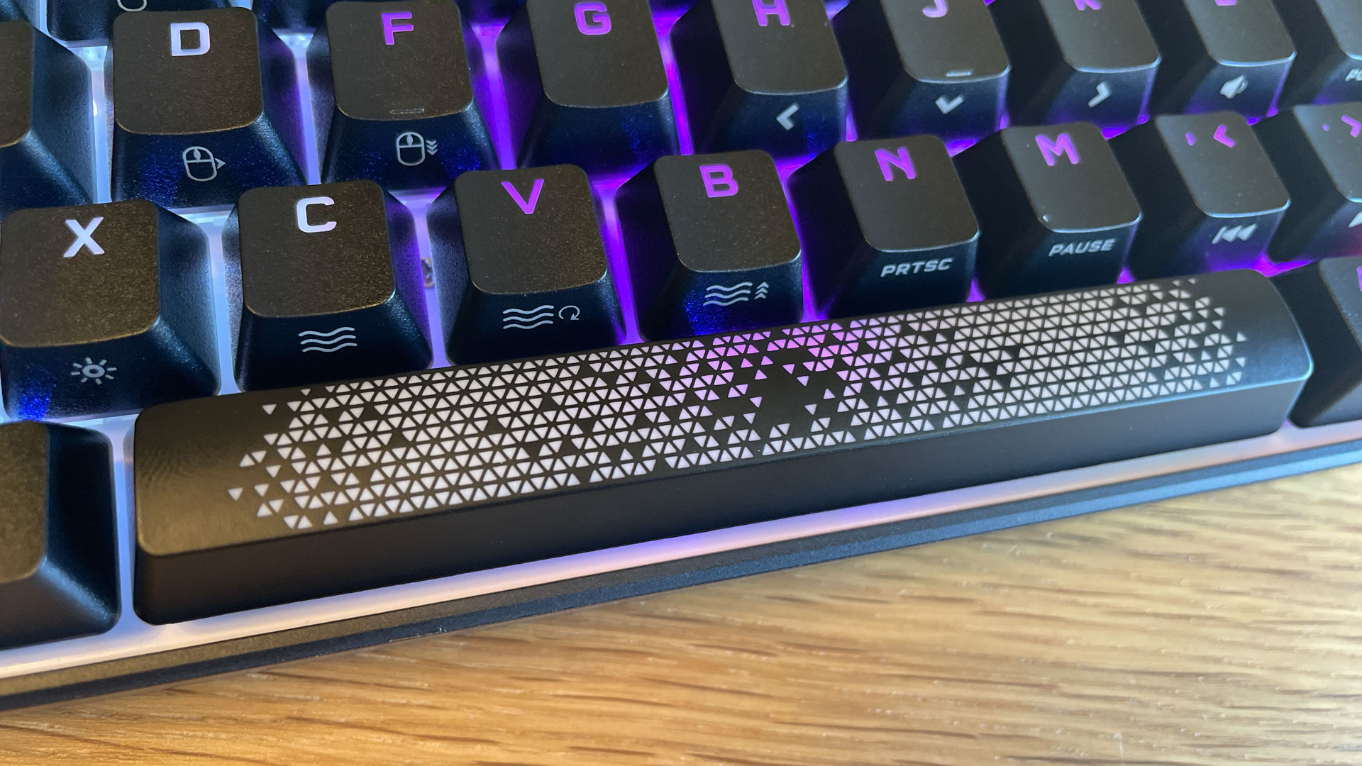 Corsair K65 RGB Mini space bar