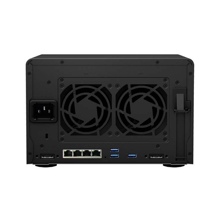 synology diskstation ds1517+_rear