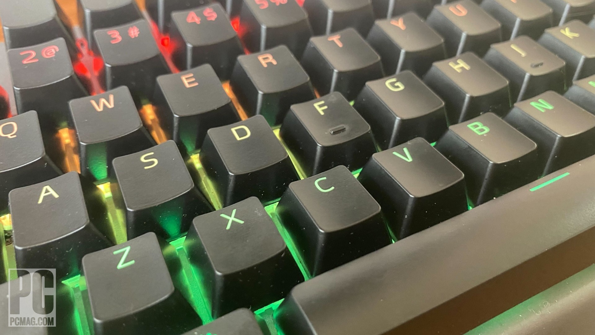 Close up of keys XPG Mage