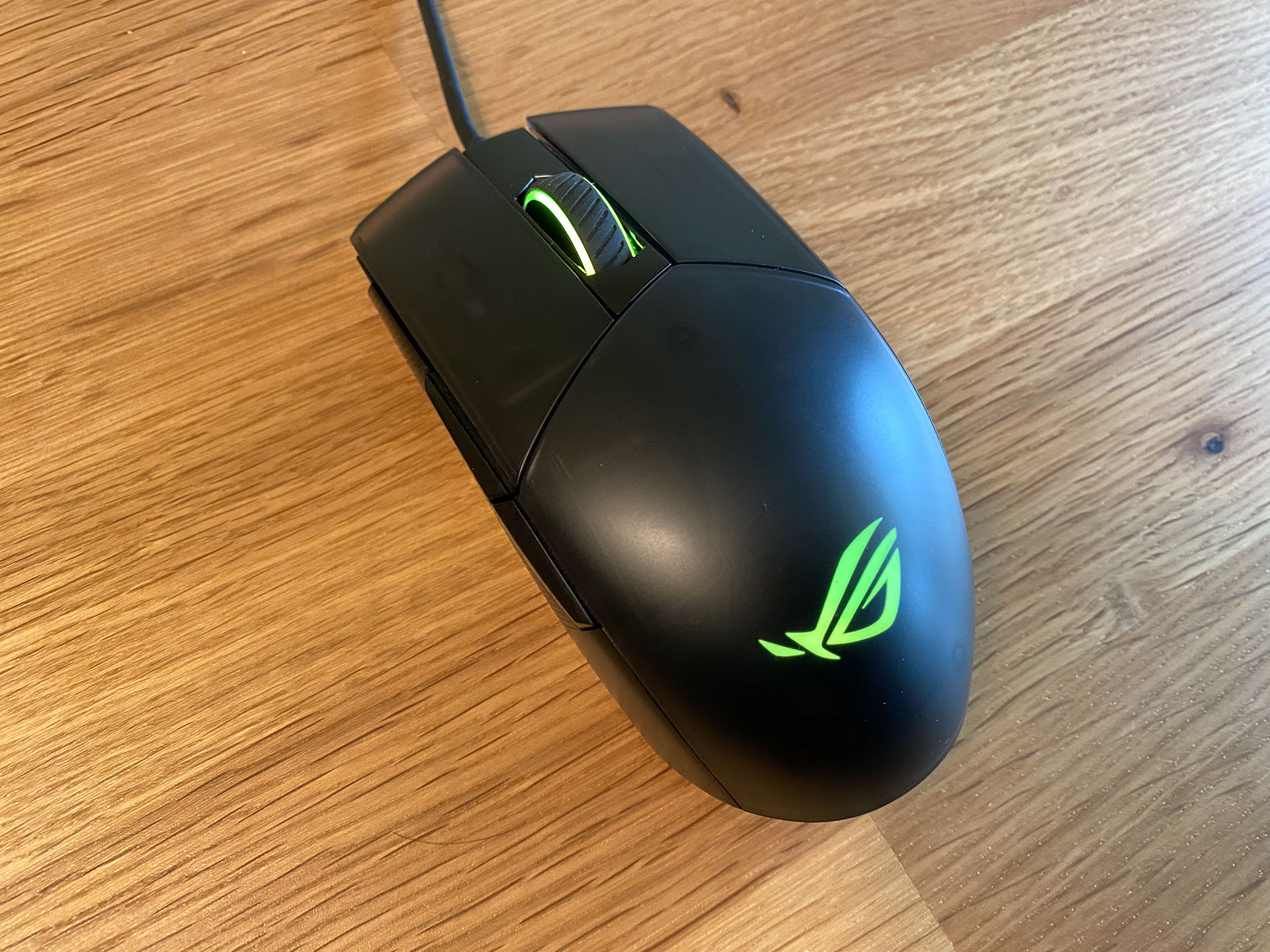 Asus ROG Strix Impact II Gaming Mouse left angle