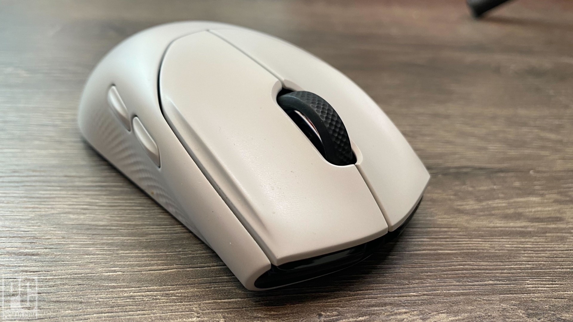 Alienware Tri-Mode Gaming Mouse profile