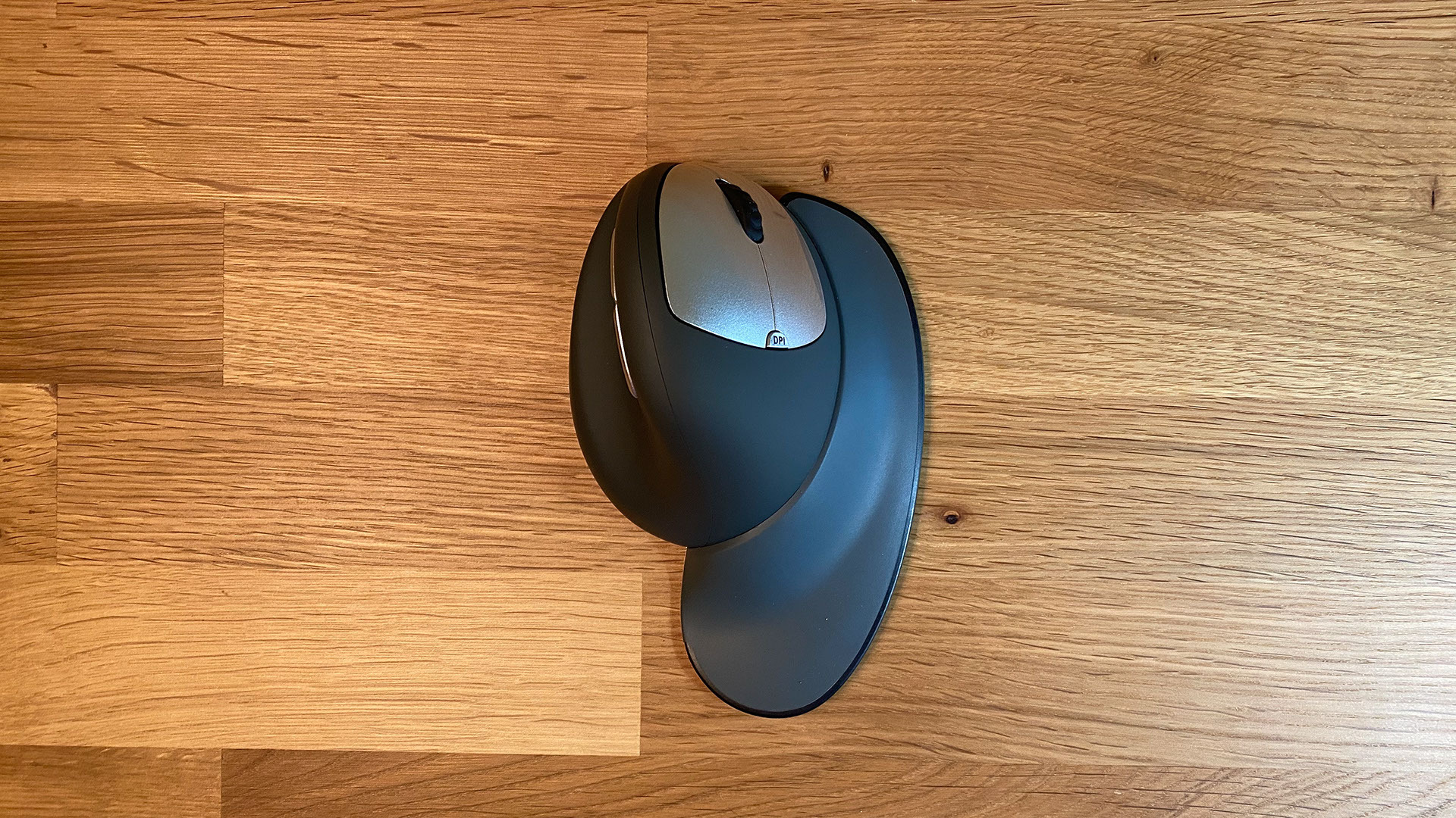 Goldtouch Semi-Vertical Wireless Mouse top down