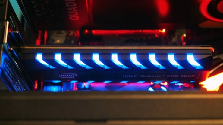 Intel Optane SSD 905P 960GB Light Show