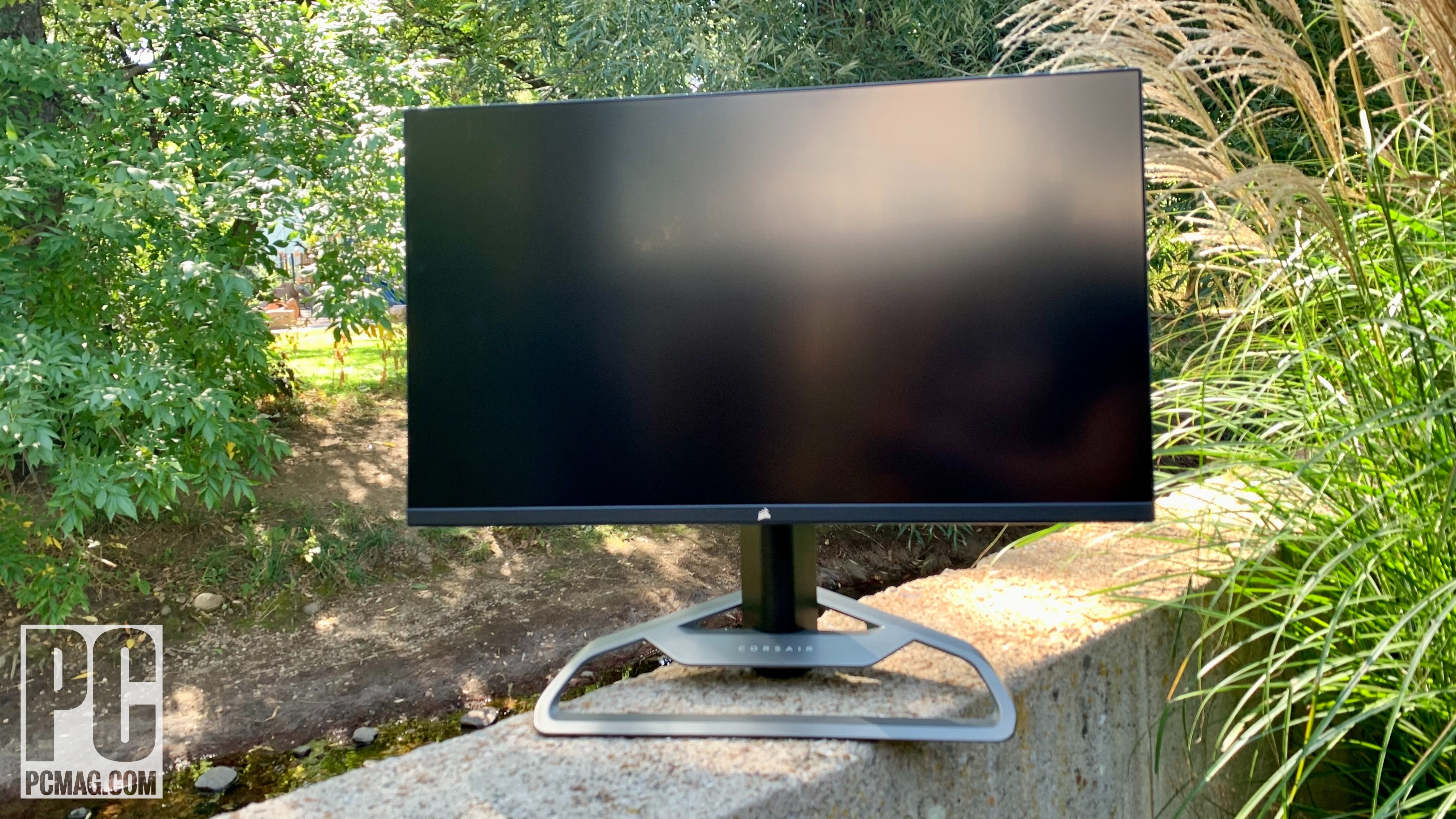 Corsair Xeneon 32QHD165 RGB lighting