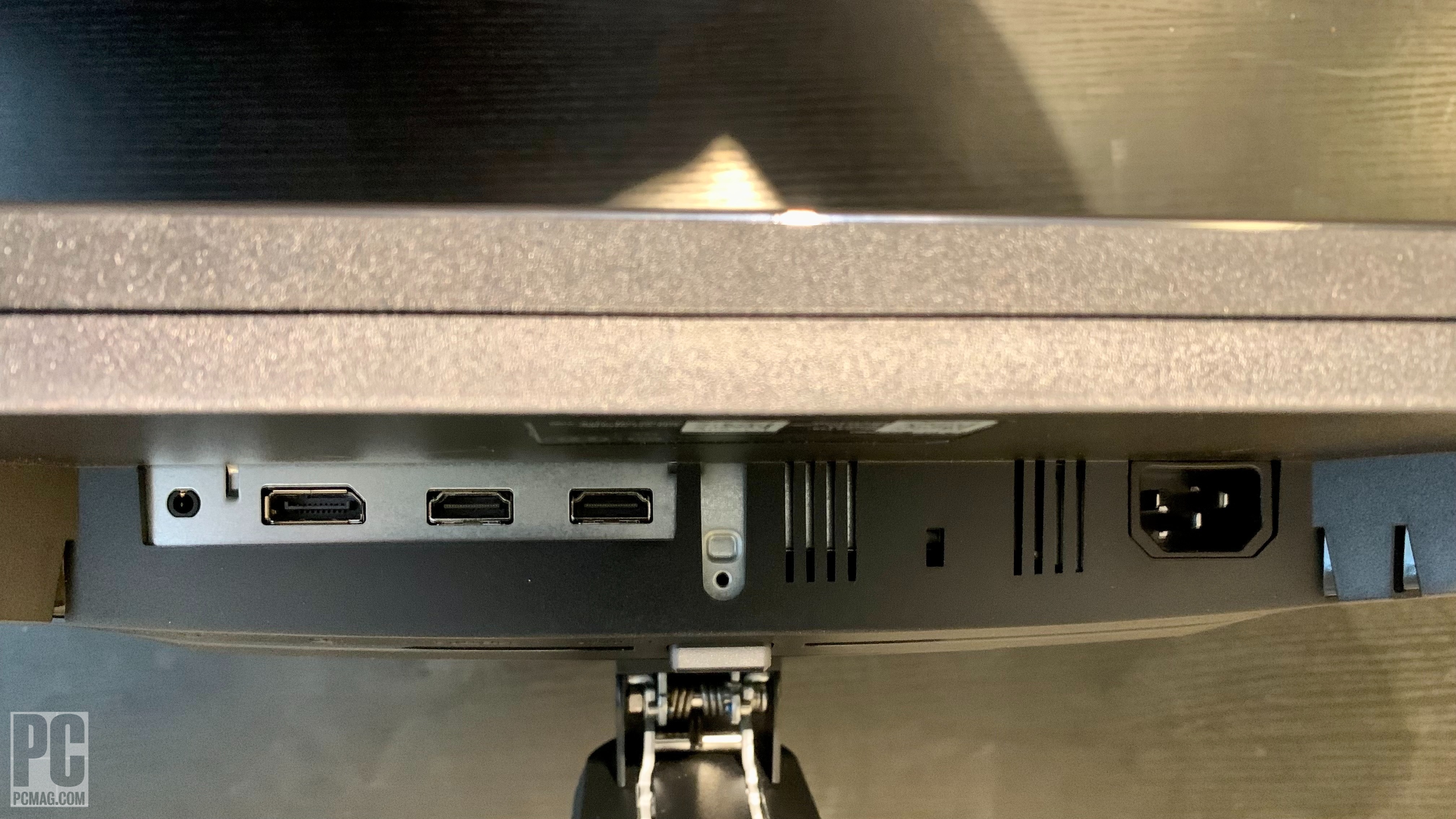 Dell 24 S2421HGF ports