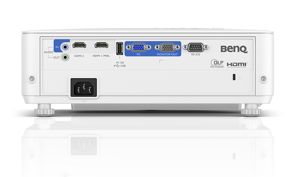 BenQ TH585 rear ports