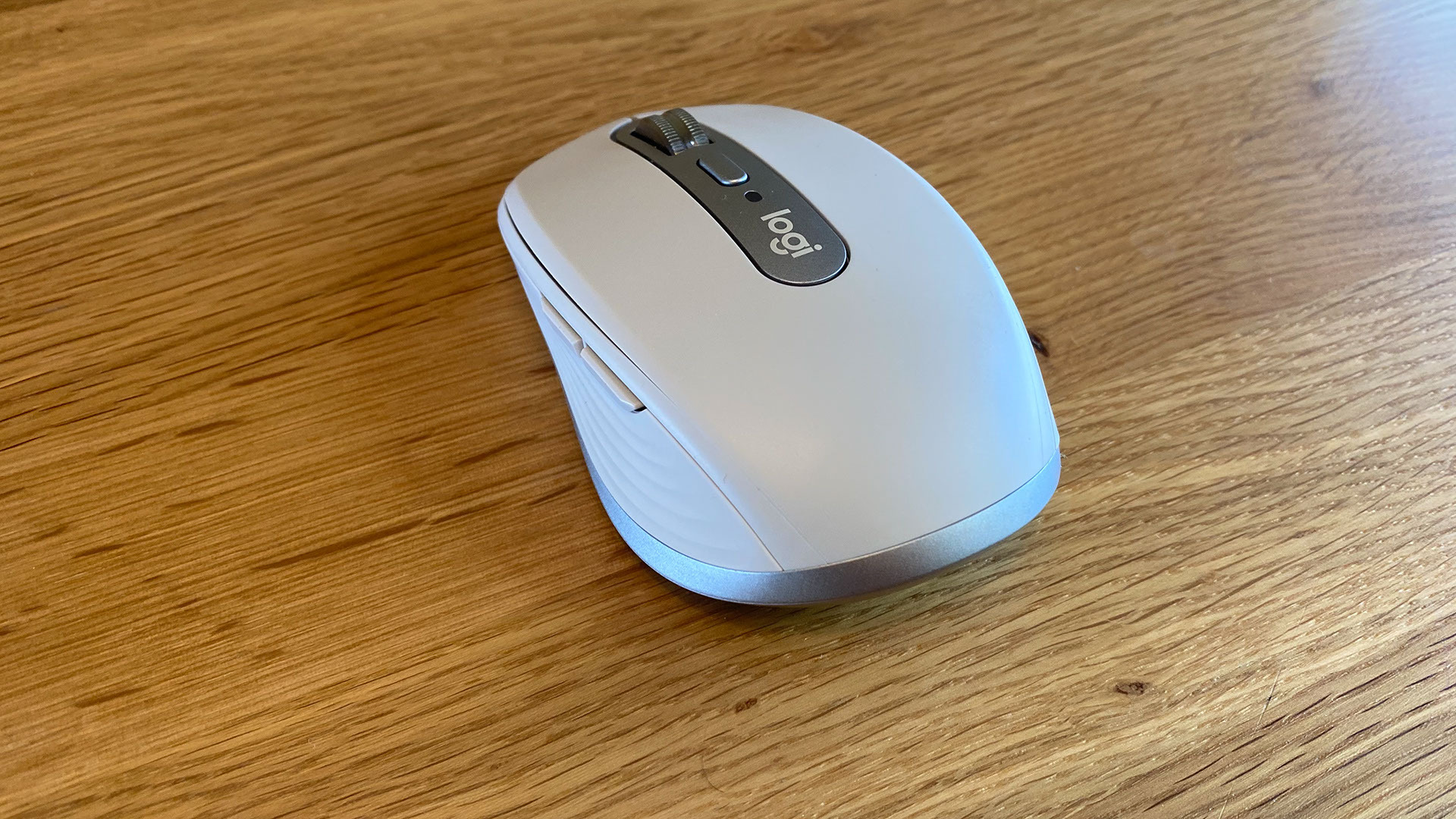 Logitech MX Anywhere 3 Wireless Mouse base