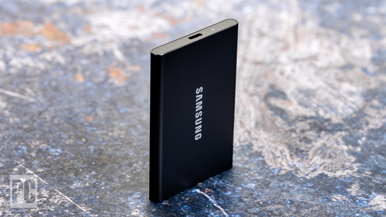 Samsung Portable SSD T7 vertical view