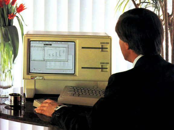 Apple Lisa (1983)