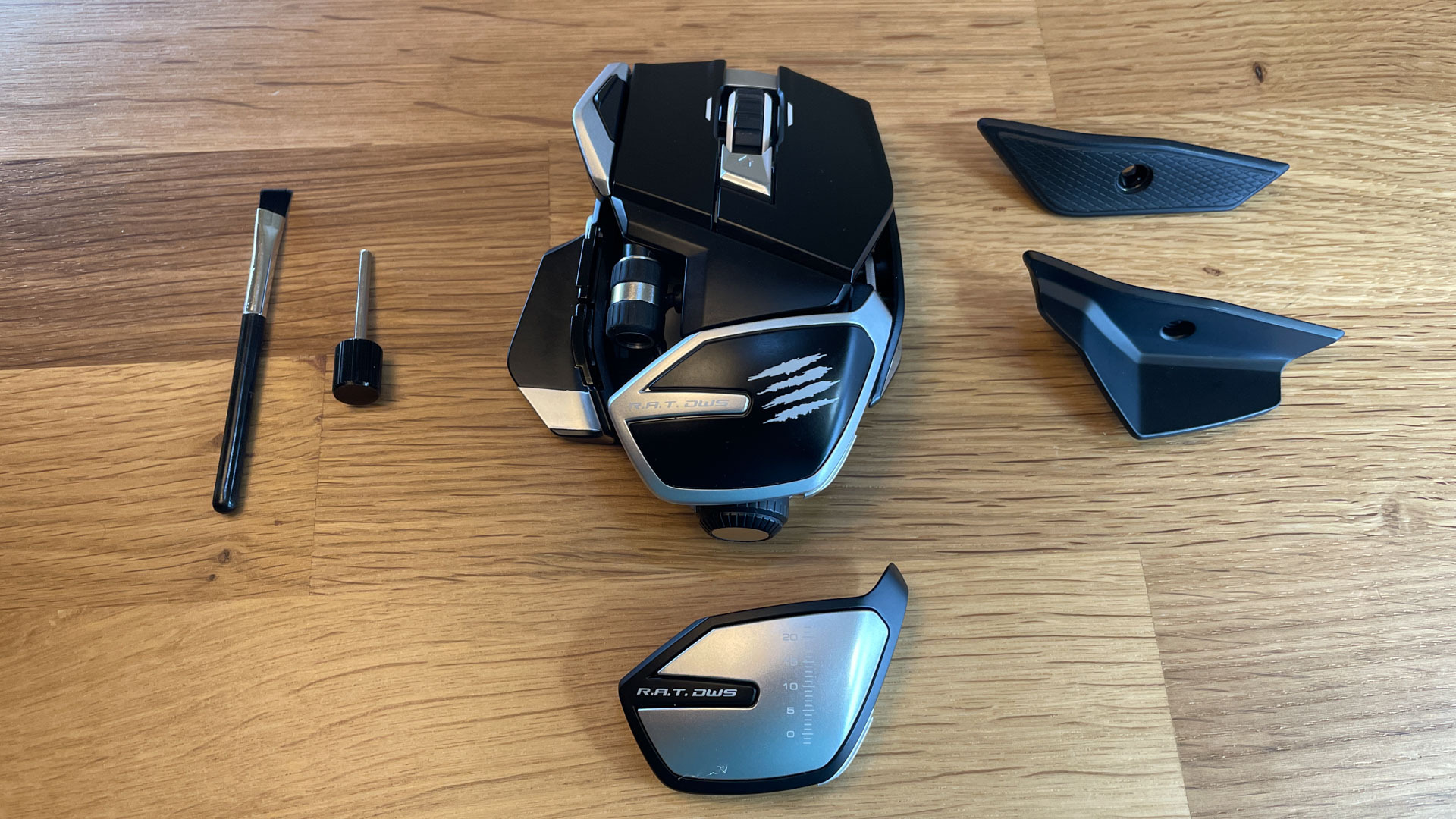 Mad Catz R.A.T. DWS Wireless Gaming Mouse full set