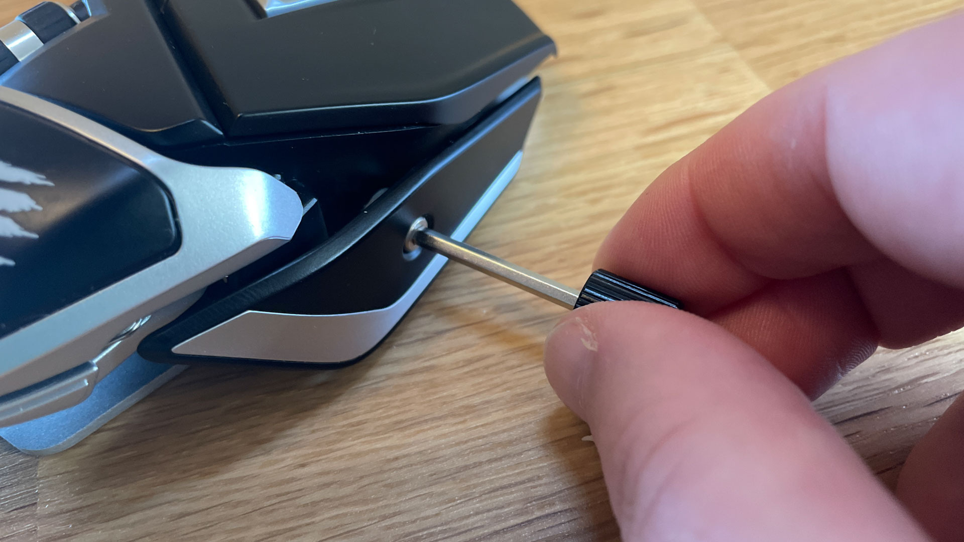 Mad Catz R.A.T. DWS Wireless Gaming Mouse hex key