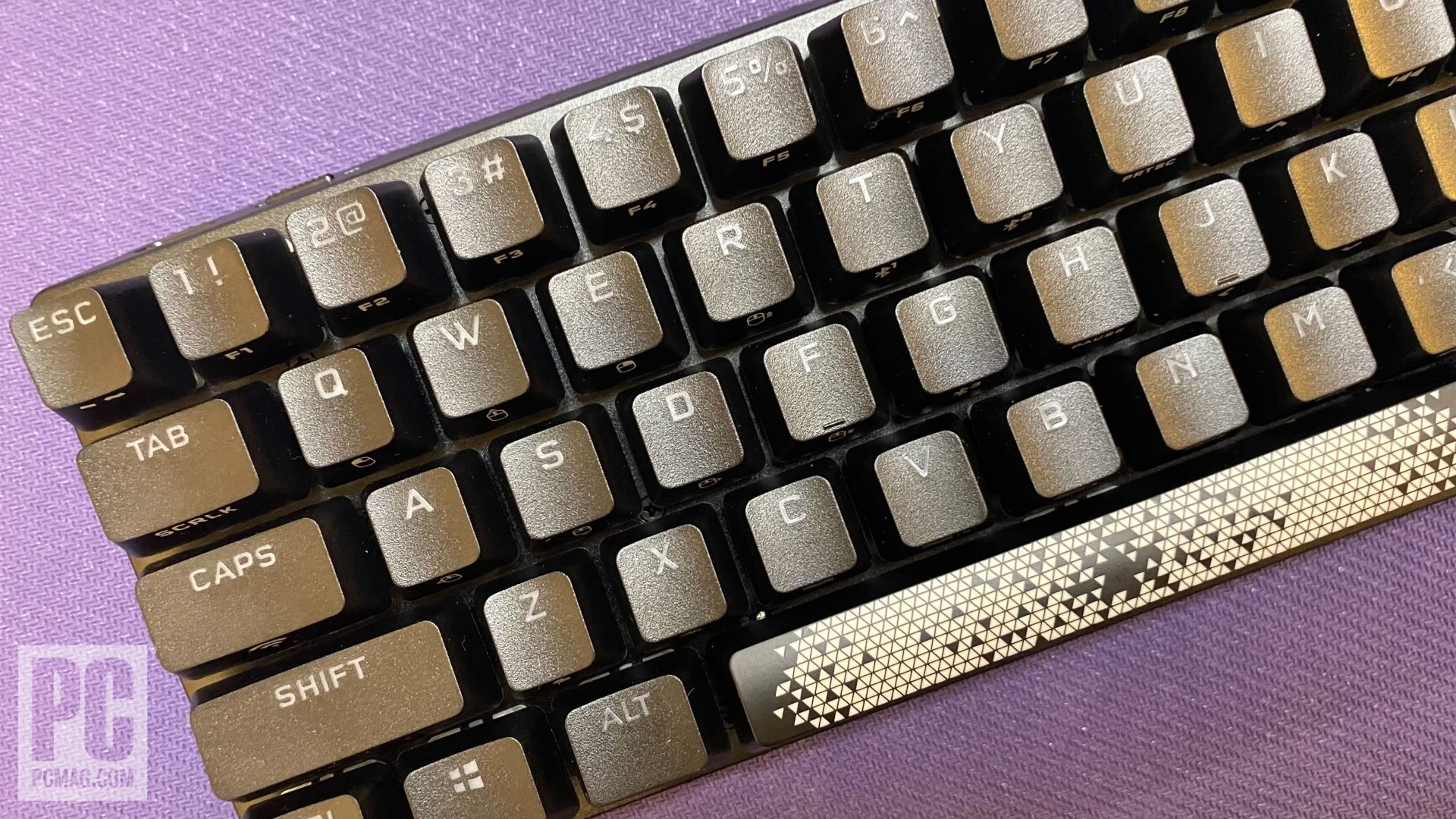 Corsair K70 RGB Pro Mini Wireless 