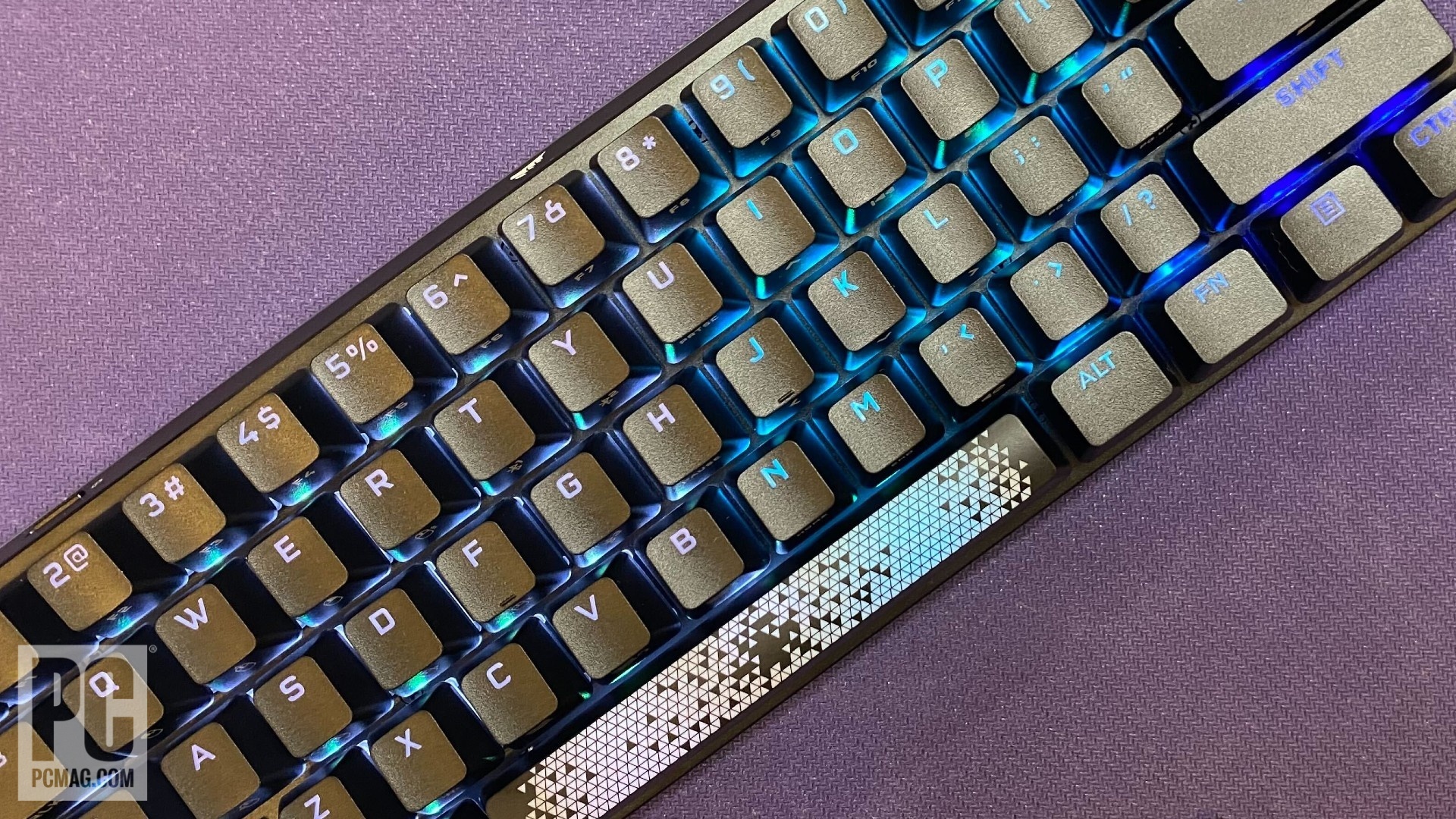 Corsair K70 RGB Pro Mini Wireless body