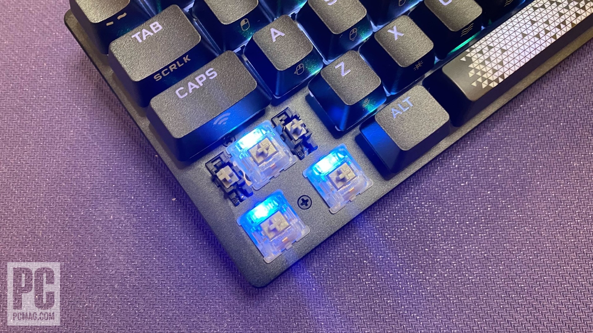Corsair K70 RGB Pro Mini Wireless RGB lights
