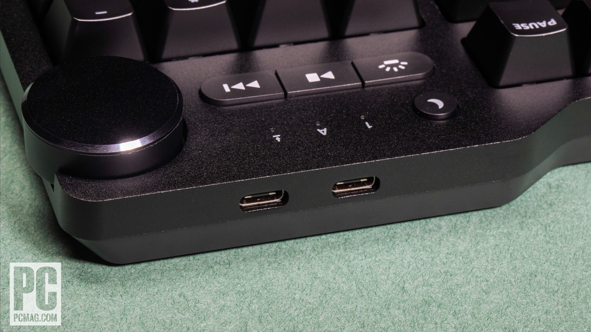 Das Keyboard 6 Professional USB-C ports