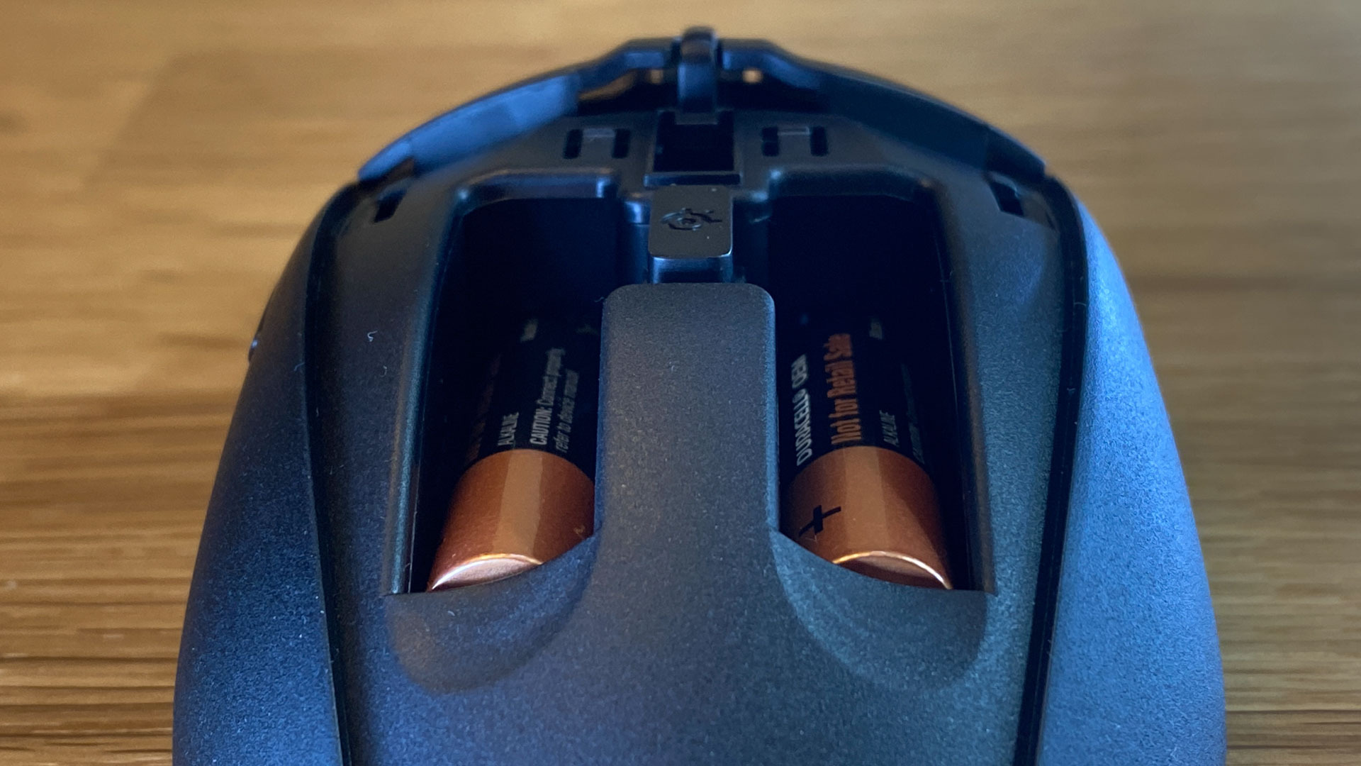 SteelSeries Rival 3 Wireless Gaming Mouse batteries