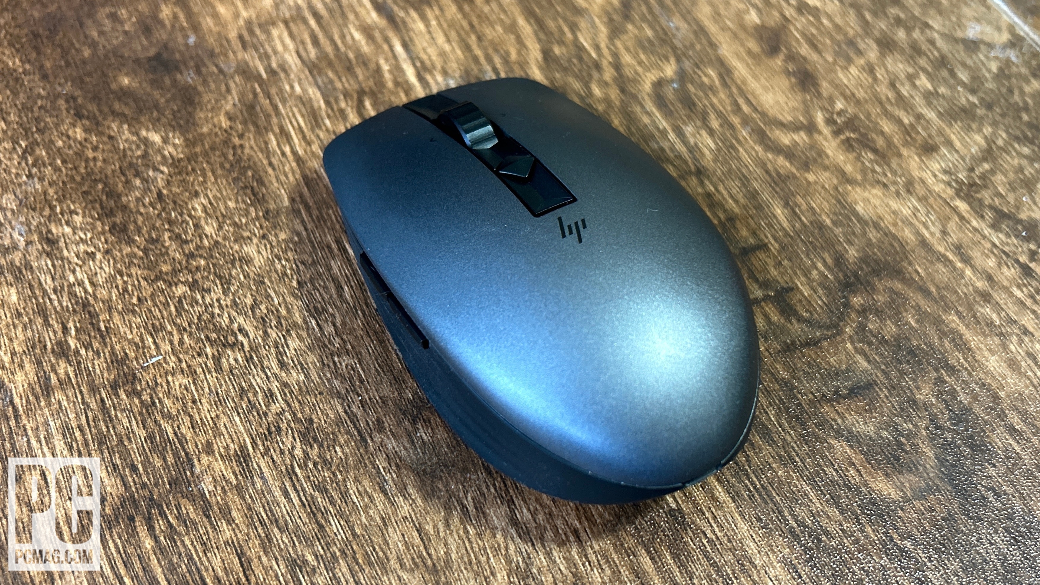 A top down image of the HP 710 Rechargeable Silent Mouse