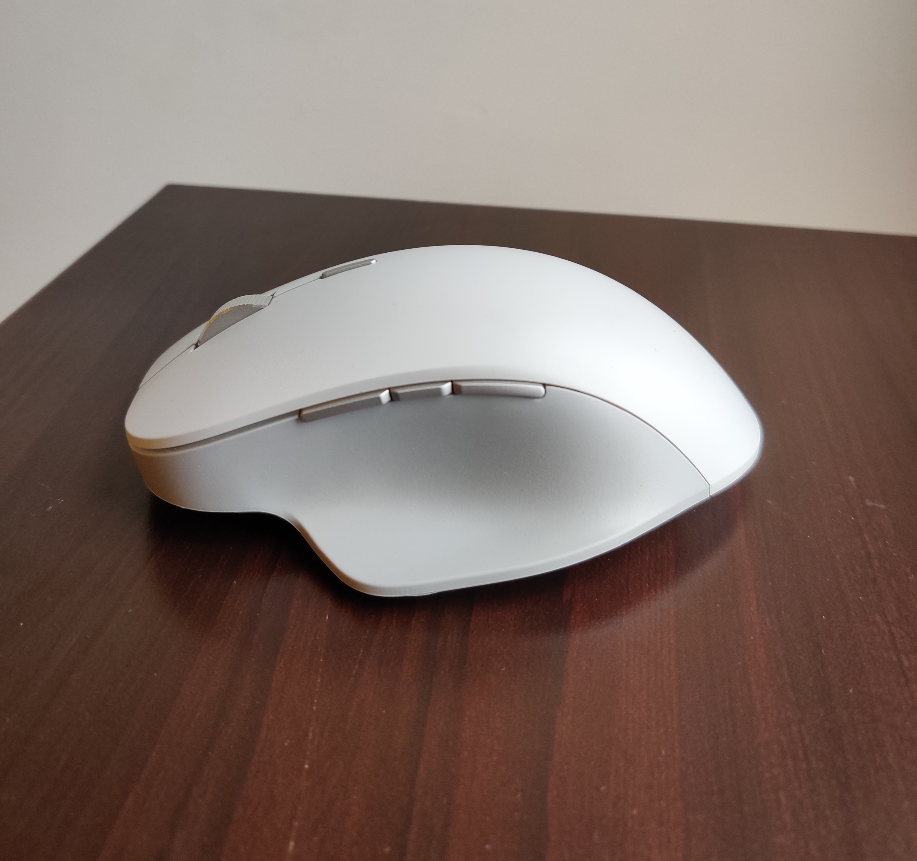 Microsoft Precision Mouse side view