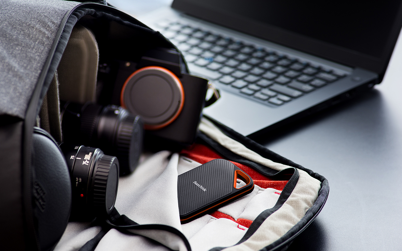 Sandisk Extreme Pro Portable SSD V2 in knapsack