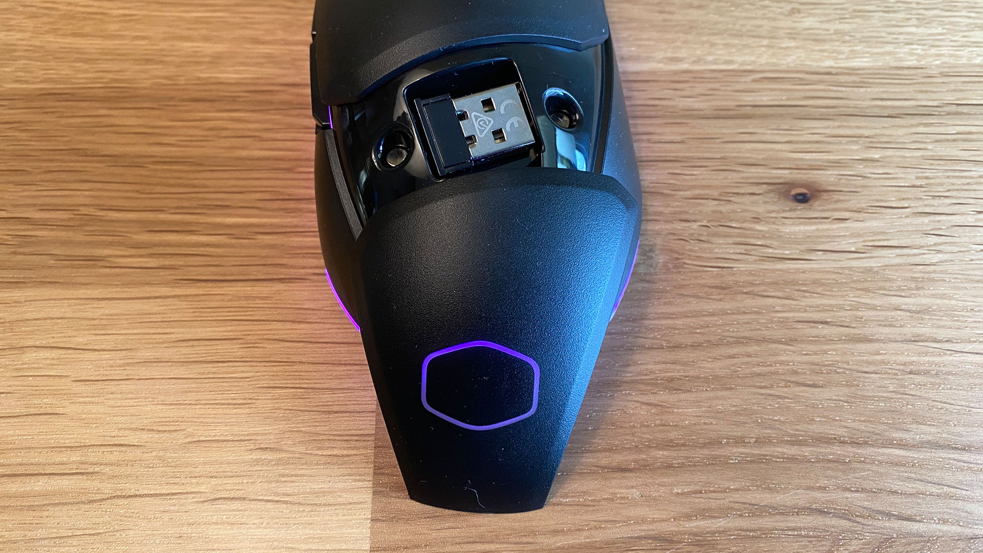 Cooler Master MM831 dongle