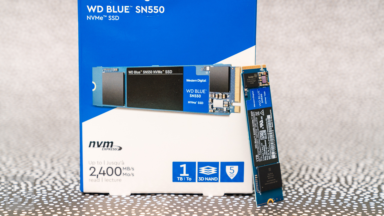 WD Blue SN550 box and drive