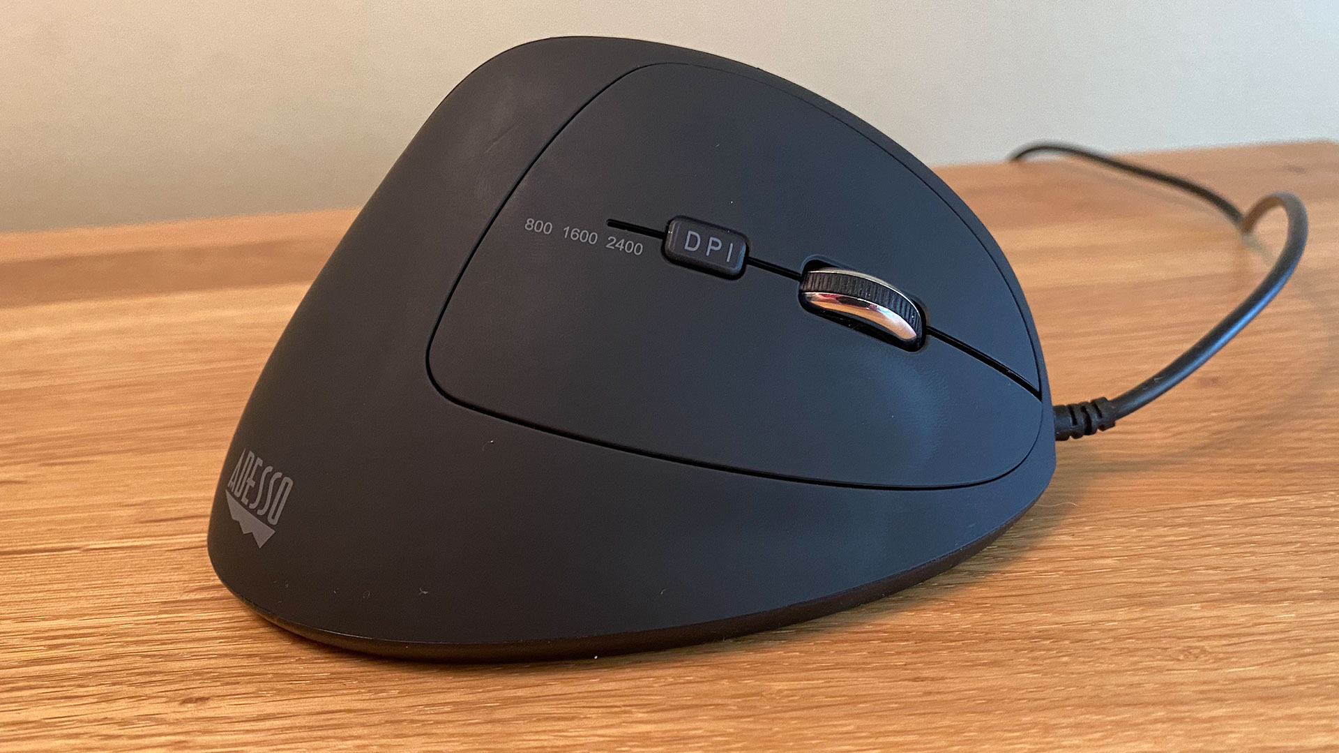 Adesso iMouse E3 right side