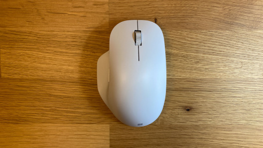 Microsoft Bluetooth Ergonomic Wireless Mouse Image