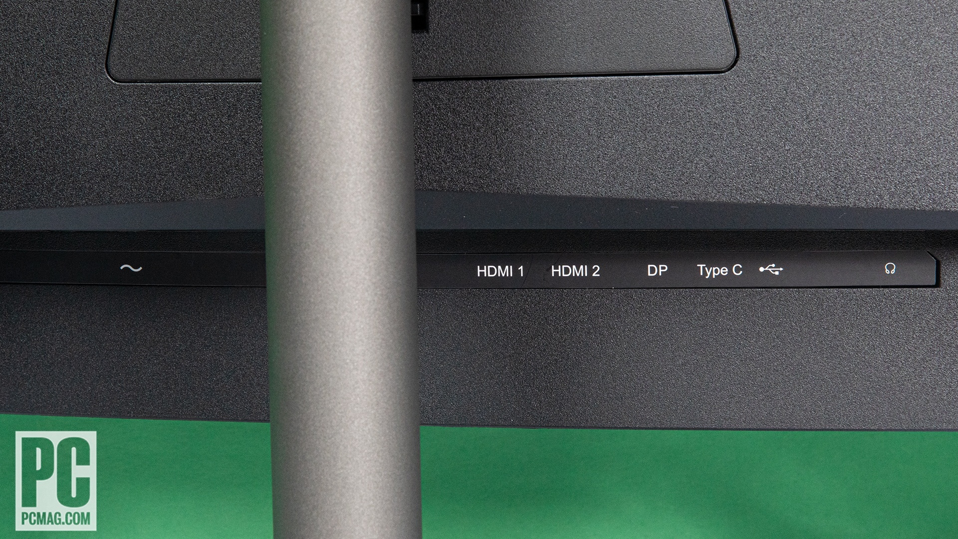 Cooler Master GM34-CWQ ARGB rear ports