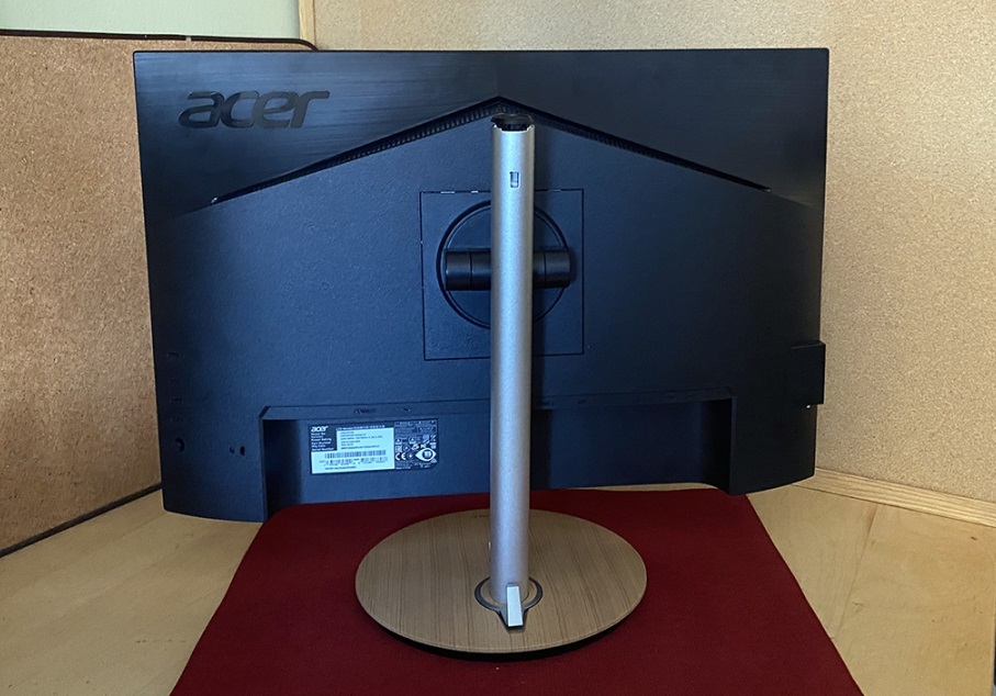 Acer ConceptD CM2241W rear view