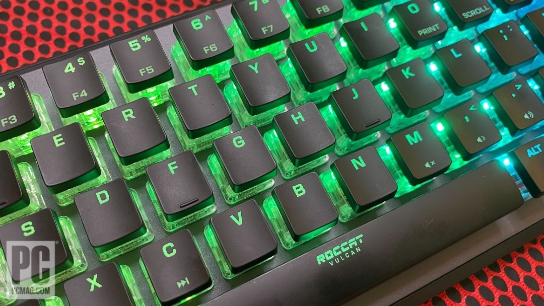 Roccat Vulcan II Mini RGB keys