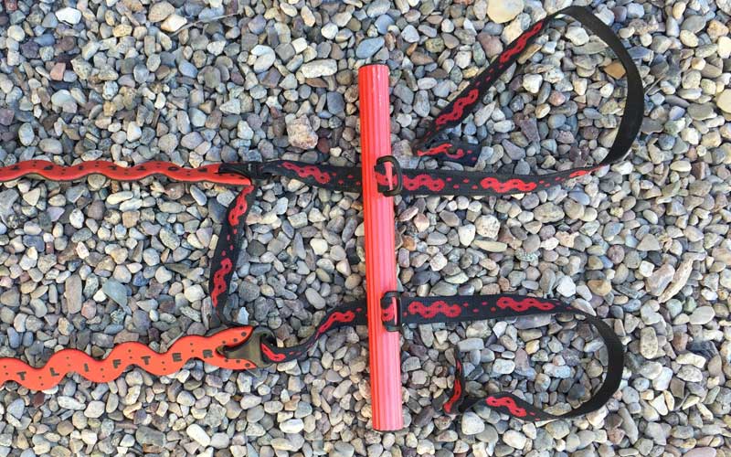 adjustable straps on PotLifter