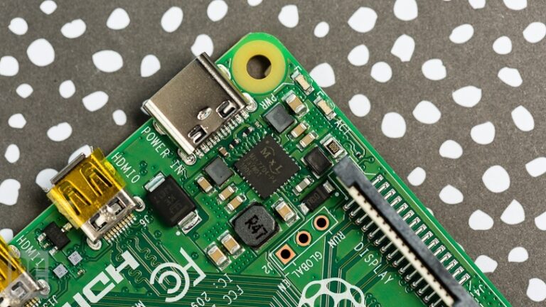 Beginner’s Guide: How to Get Started With Raspberry Pi