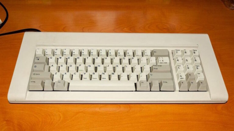 Keyboard Enthusiast Sells Brand-New IBM Model F