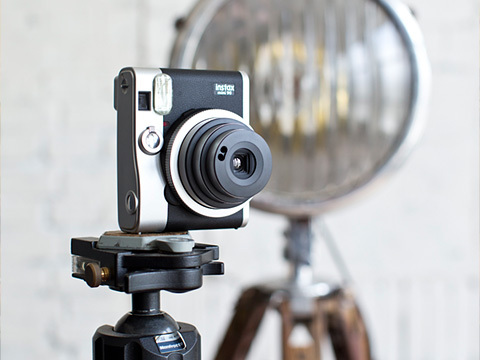 Fujifilm Gets Nostalgic With Polaroid-Esque Instax Mini