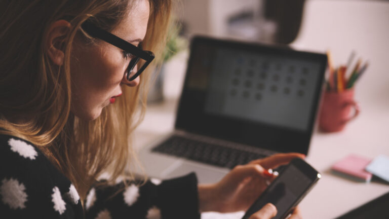 GoDaddy Customers Can Now Sell Their Products on Facebook, Instagram