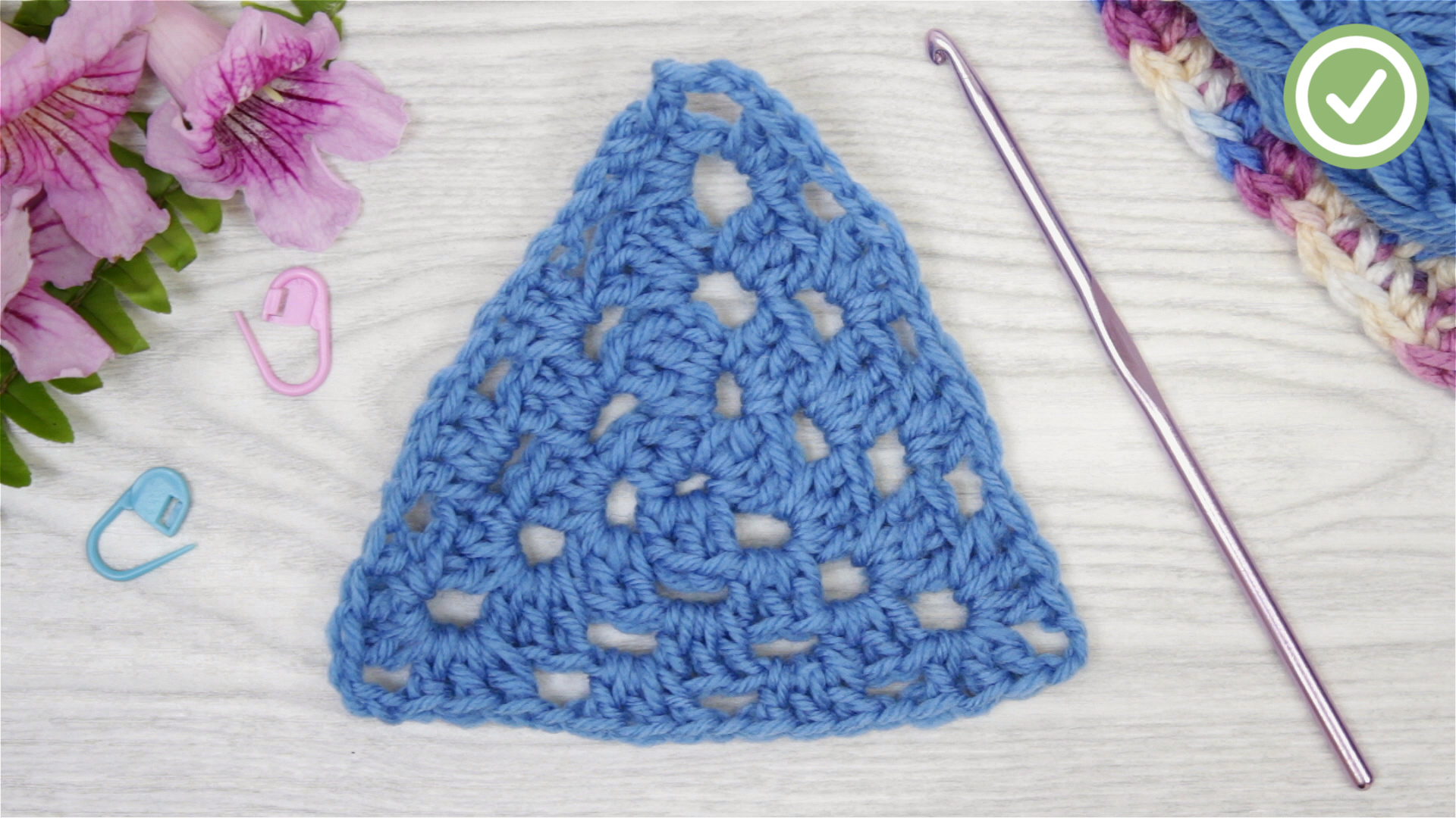 How to : How to Crochet a Triangle